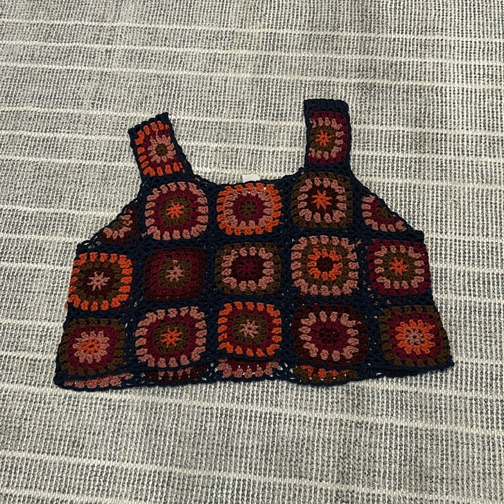 Natural life granny knit tank